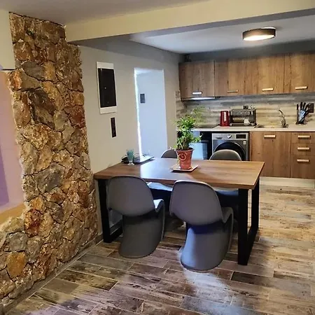 Apartment Oinos Luxury